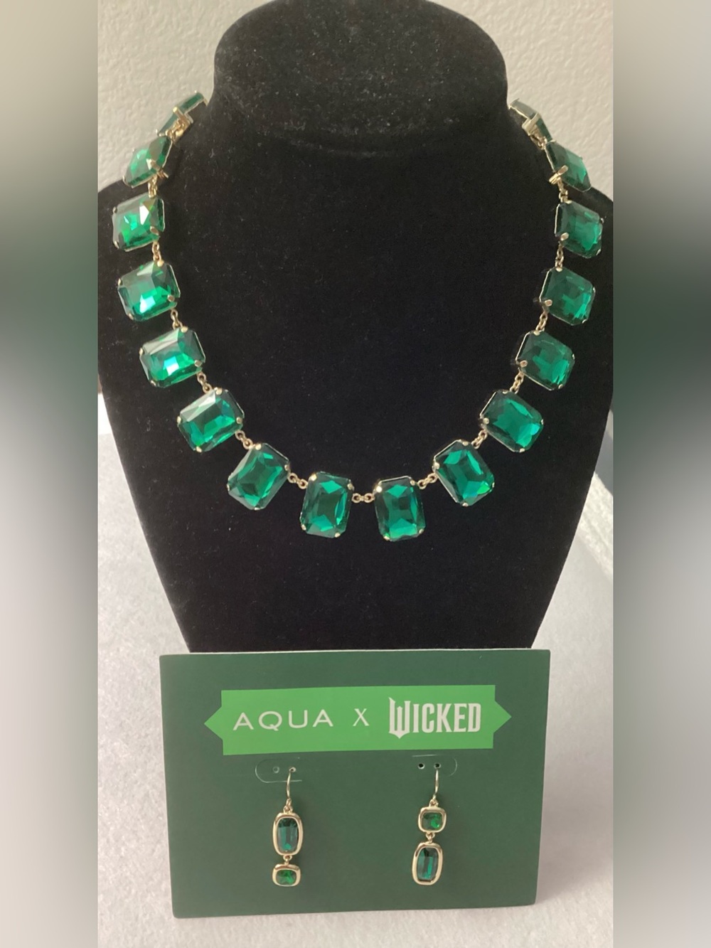 Aqua x Wicked Green Faceted Statement Necklace and Drop Earrings Set